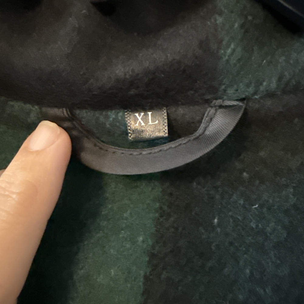NWOT Green And Black Plaid Women’s Coat XL, Holiday , Warm, Pea Coat, Winter - Picture 3 of 9